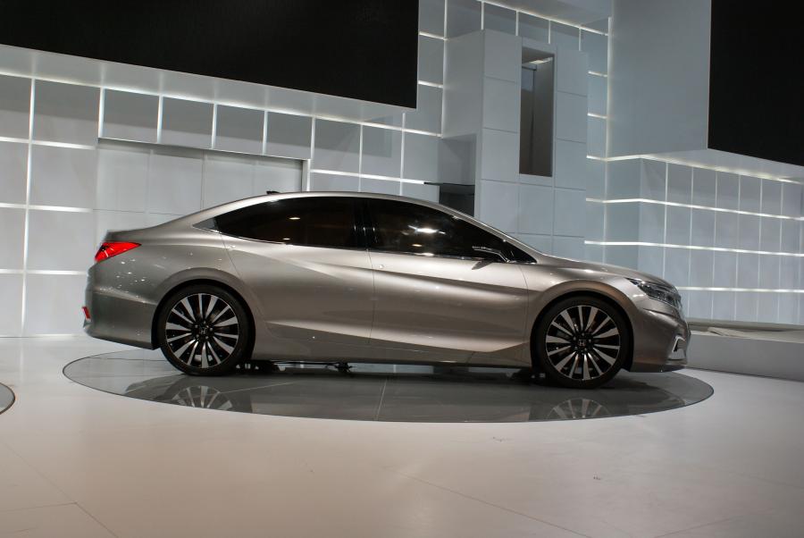  Honda Concept C 2012 года  (фото 7 из 15)